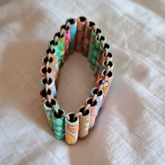 Colorful Patterned Bracelet - Picture 3 of 5